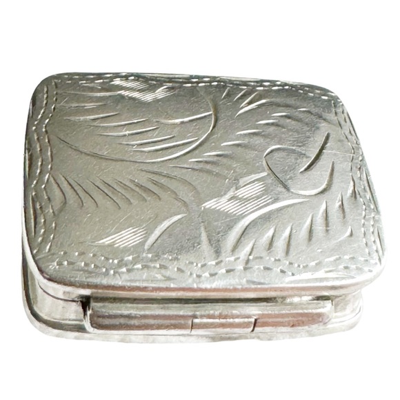 Silver Engraved Hinged Box - Picture 4 of 16